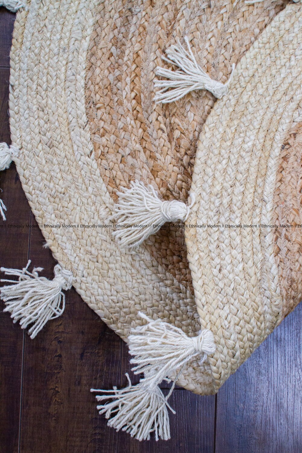Ivory Border on Natural Jute, Round Rug with Fringes, Reversible, Hand Braided, Natural Fibre Rug, Accent rug