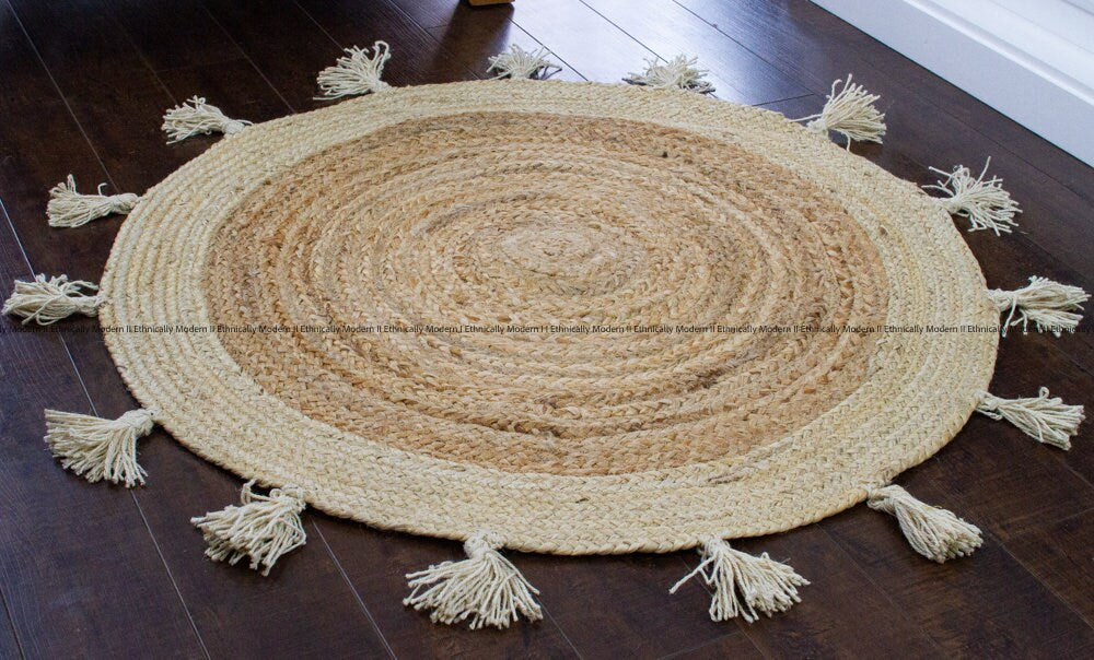 Ivory Border on Natural Jute, Round Rug with Fringes, Reversible, Hand Braided, Natural Fibre Rug, Accent rug