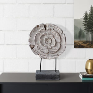 Flower sculpture